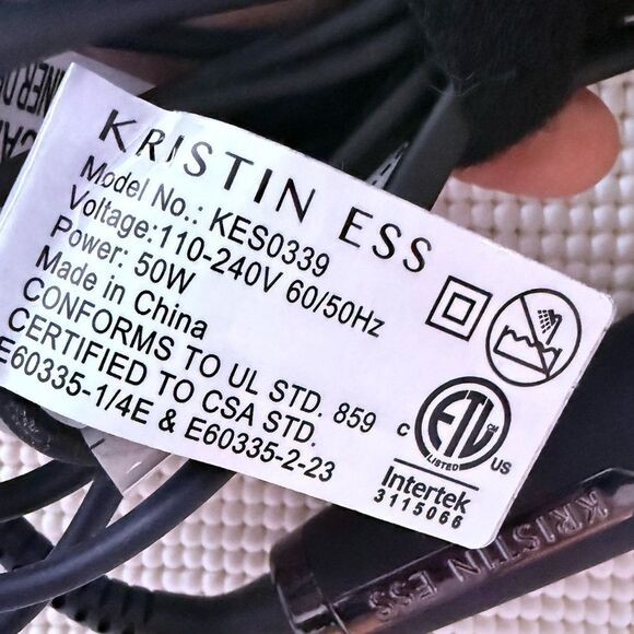 NWT Kristin Ess NanoBlack Curling Iron (1.25”) in its gorgeous box - Picture 11 of 16